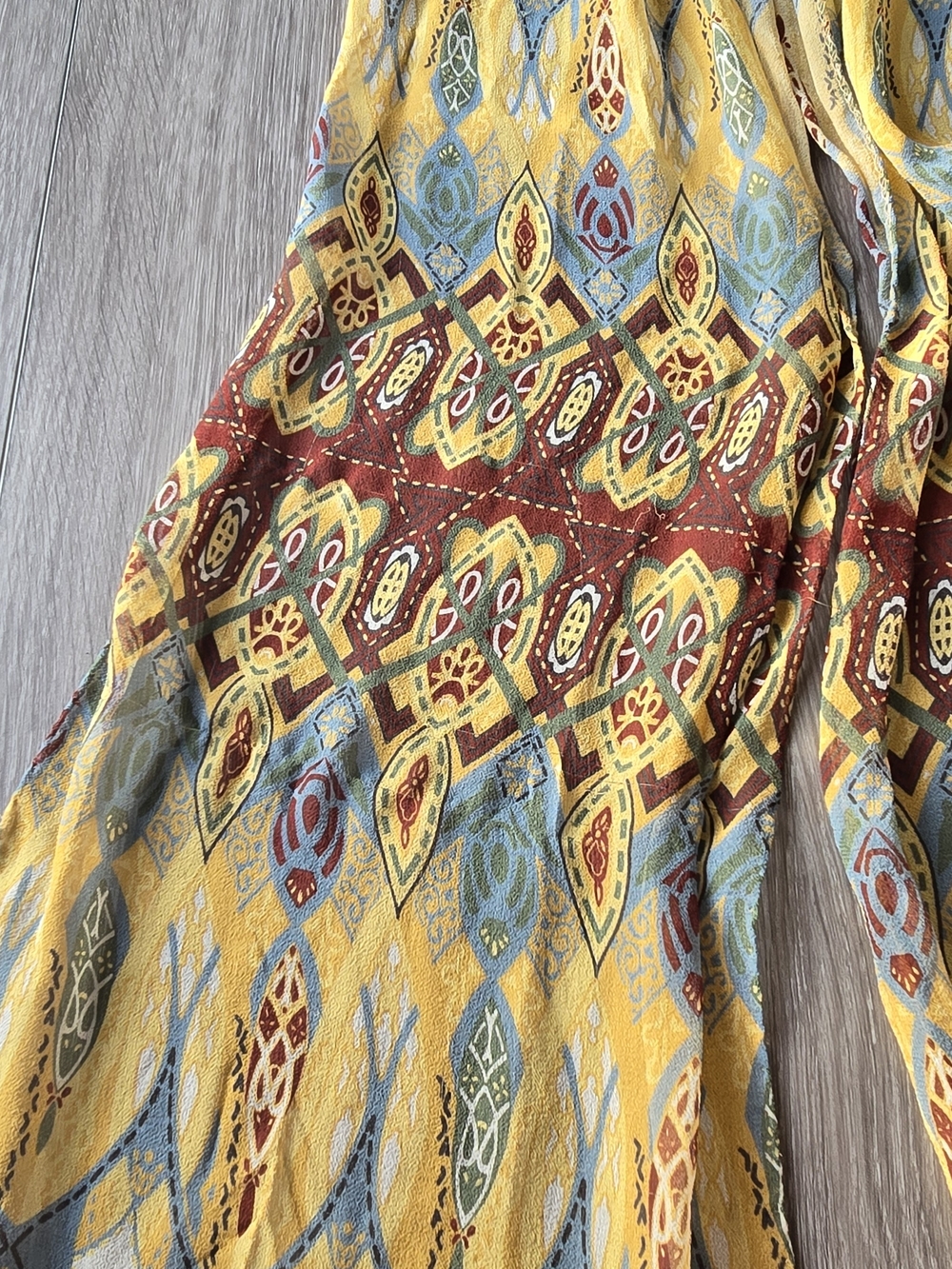Art Institute of Chicago 100% Italian Silk Scarf Ikat Boho Geometric Gold